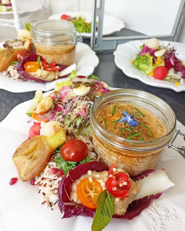 Le Petit Manoir Bed & Breakfast Evaux-les-Bains Bagian luar foto